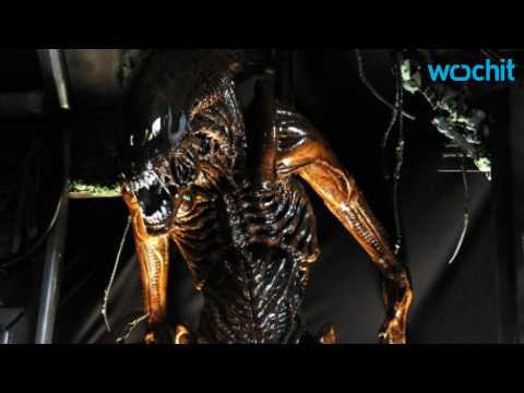 VIDEO : LIFE May Not Be Your Typical Human Vs. Aliens Story