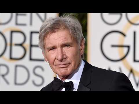 VIDEO : Harrison Ford Nearly Crashes Plane At California Airport