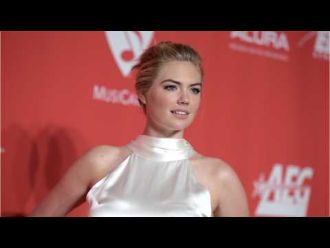VIDEO : Kate Upton Gets 3rd SI Swimsuit Cover