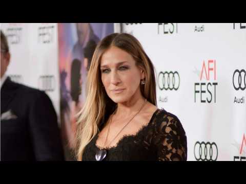 VIDEO : Sarah Jessica Parker Will Serve Honorary Chair For Book Club