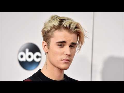 VIDEO : Are The Weeknd & Justin Bieber Feuding Over Selena Gomez