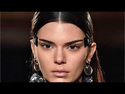 VIDEO : Kendall Jenner A No-Show at Kanye's Yeezy Show?