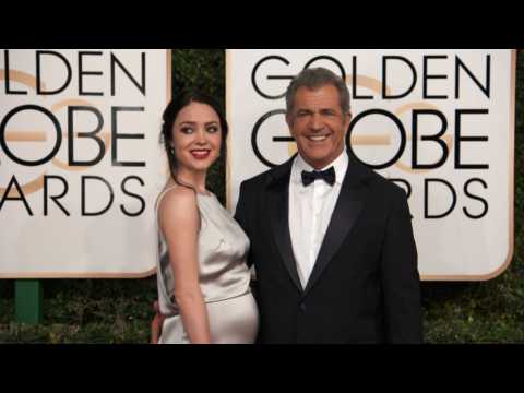 VIDEO : Mel Gibson welcomes ninth child