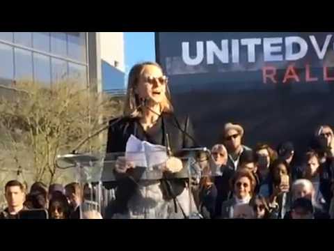 VIDEO : L'appel  la rsistance de Jodie Foster contre Donald Trump