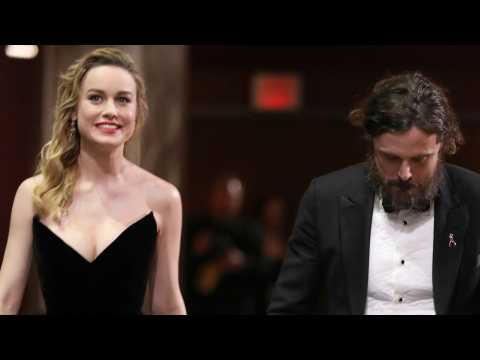 VIDEO : Brie Larson Didn't Clap For Casey Affleck