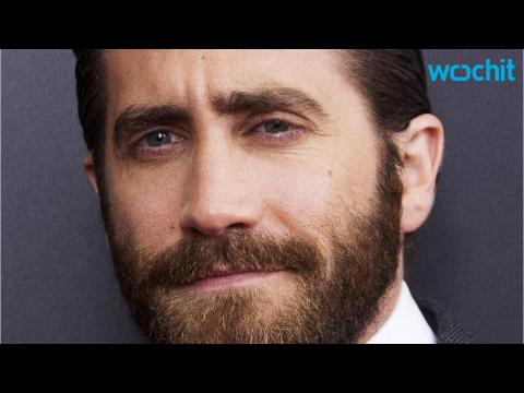 VIDEO : Jake Gyllenhaal Takes His Marriage Apart In 'Demolition'