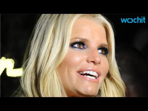 VIDEO : Jessica Simpson Calls First Marriage Her Biggest Money Mistake