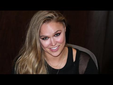 VIDEO : Ronda Rousey to Play Lady Dalton in Road House Remake