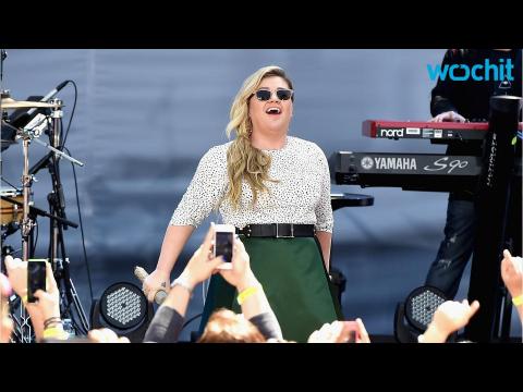VIDEO : Kelly Clarkson Reveals Her Pregnancy Cravings