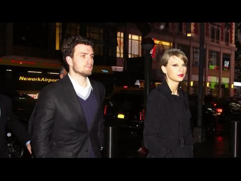VIDEO : Taylor Swift est super fire de son petit frre