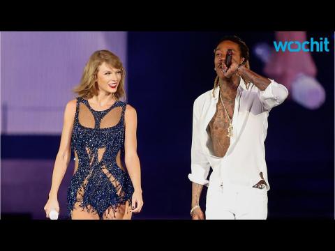 VIDEO : Taylor Swift Performs ''See You Again'' With Wiz Khalifa on 1989 World Tour