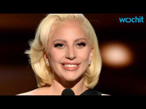 VIDEO : Glamorous Lady Gaga Presents at Emmys