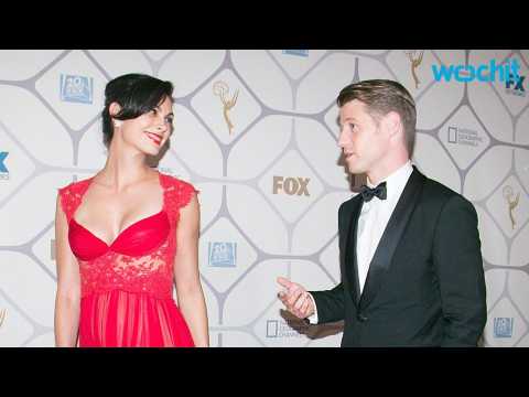 VIDEO : Gotham Co-Stars Benjamin McKenzie and Morena Baccarin Are Dating!