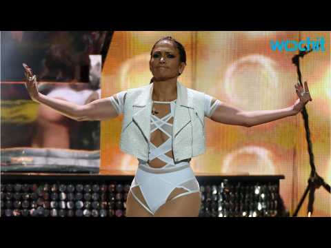 VIDEO : Jennifer Lopez Is ''Super Excited'' About Upcoming Las Vegas Residency