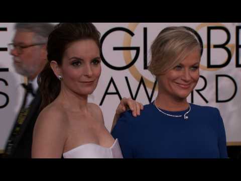 VIDEO : Tina Fey and Amy Poehler rule out hosting Oscars