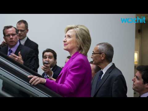 VIDEO : Lena Dunham Interviews Hillary Clinton