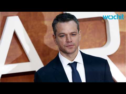 VIDEO : Matt Damon's Smile is Contagious at the London Premiere of The Martian