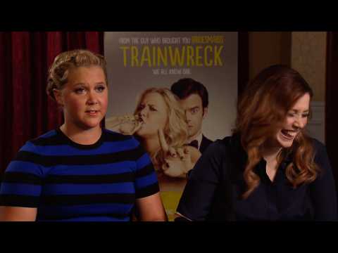 VIDEO : Amy Schumer prpare ses mmoires pour 2016