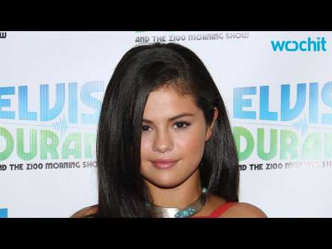 VIDEO : Selena Gomez Supports Justin Bieber's Comeback