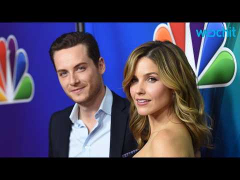 VIDEO : Sophia Bush & Chicago P.D. Co-Star Spark Romance Rumors