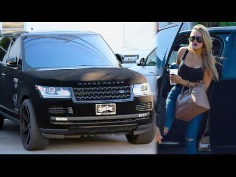 VIDEO : Khloe Kardashian Rolls Out in New Velvet Range Rover