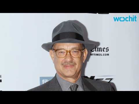VIDEO : Tom Hanks Finds a Fordham University Student's ID
