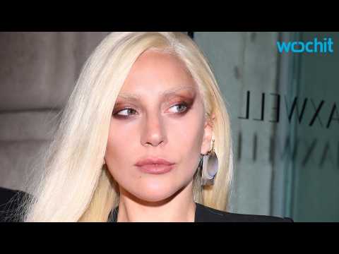 VIDEO : Lady Gaga's Glam Attire for the Airport
