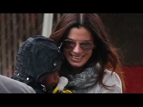 VIDEO : Sandra Bullock Says Louis Forced Her to Positively 'Get Her *hit Together