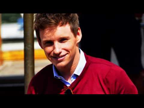 VIDEO : Eddie Redmayne Might Have an Oscar, But He Still Rides the Subway