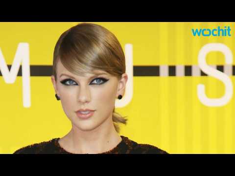 VIDEO : 50 Million Instagrammers Follow Taylor Swift for Her 'Cute Cats'