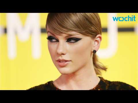 VIDEO : Taylor Swift Cried After 2014 Grammy Loss