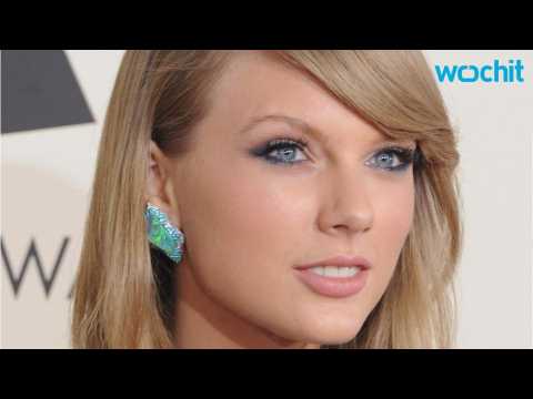 VIDEO : Taylor Swift Not Good At Losing - Especially Grammys