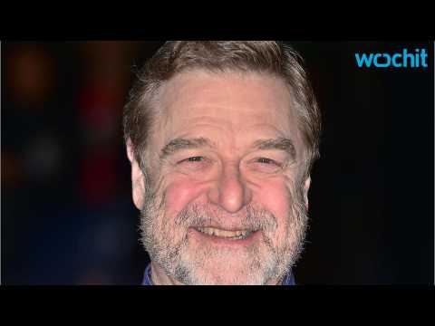 VIDEO : John Goodman Debuts Dramatic Weight Loss on the Red Carpet--See the Before and After Pics!