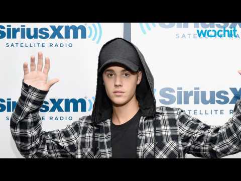 VIDEO : Justin Bieber Reveals Cover for New Album
