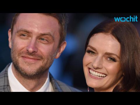 VIDEO : Chris Hardwick and Lydia Hearst Are Engaged
