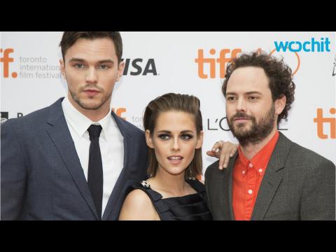 VIDEO : Kristen Stewart Pushes Herself on ?Equals,? Julianne Moore Fights for Gay Marriage