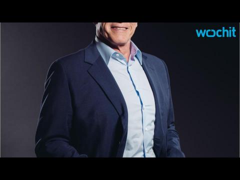 VIDEO : Arnold Schwarzenegger Takes Donald Trump?s Job as Host for The Apprentice?