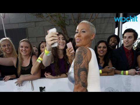 VIDEO : Amber Rose Proudly Takes the 