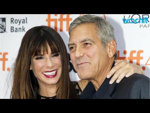 VIDEO : George Clooney and Sandra Bullock Reunited on Red Carpet