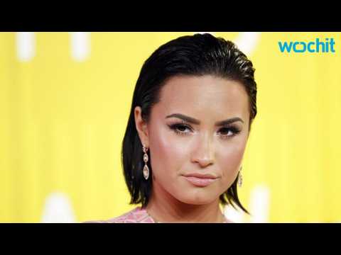 VIDEO : Demi Lovato Clears Up Selena Gomez Friendship Confusion