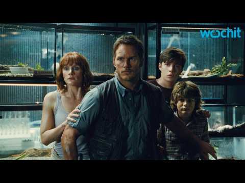 VIDEO : Chris Pratt and His Dinosaurs Will Be Back for More!