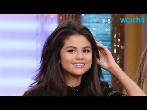 VIDEO : A Busy Week For Selena Gomez