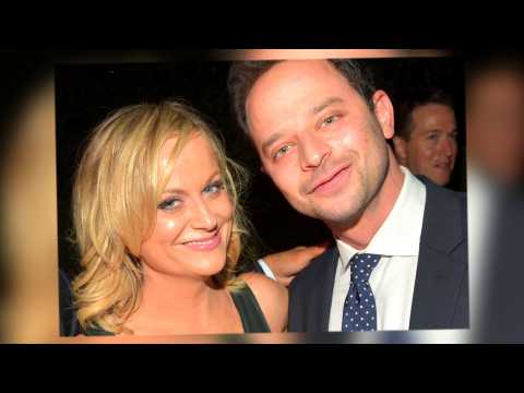 VIDEO : Amy Poehler and Nick Kroll 'split' after two years