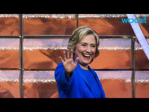 VIDEO : Hillary Clinton Appears on SNL