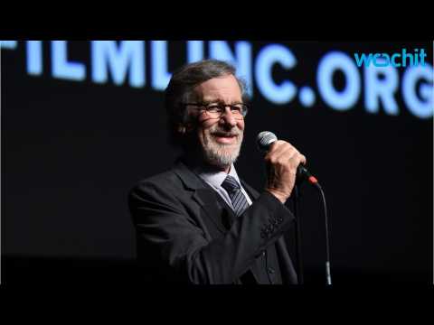 VIDEO : Steven Spielberg Denies Predicting 'Hollywood Implosion'
