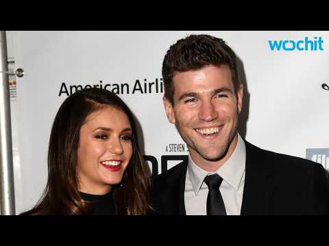 VIDEO : Nina Dobrev Makes Her Red Carpet Debut With Boyfriend Austin Stowell