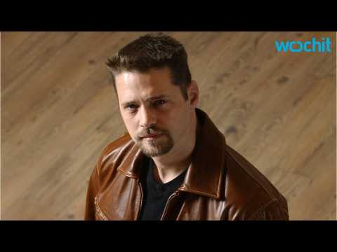 VIDEO : Jason Priestley on Hooking Up With Tori Spelling: 