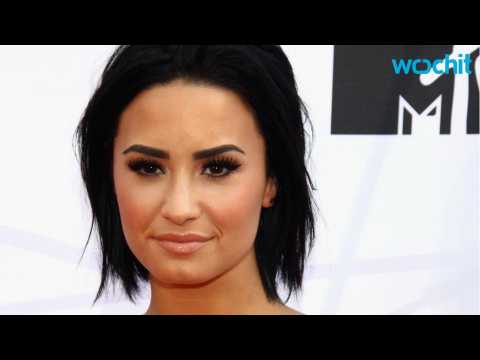 VIDEO : Demi Lovato Makes No-Nonsense Comments About Mental Health