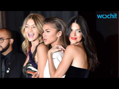 VIDEO : Kendall Jenner, Gigi Hadid, and Zendaya Have a Girls' Night Out in Paris