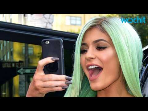 VIDEO : You Won't Believe This Kylie Jenner Look-alike
